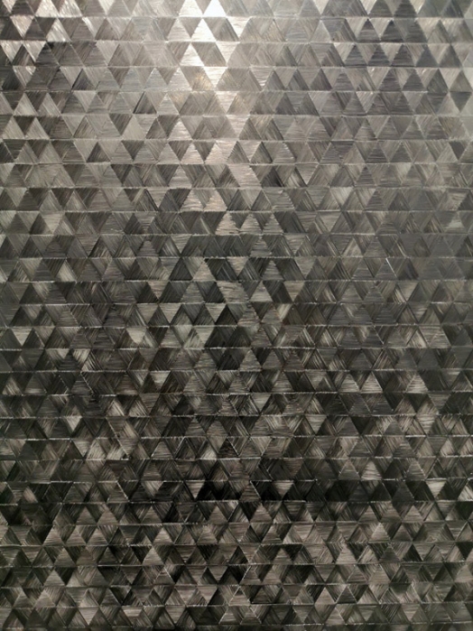 https://git.mirunadragan.com/files/gimgs/th-68_Pithos_GraphiteDetail_W.jpg